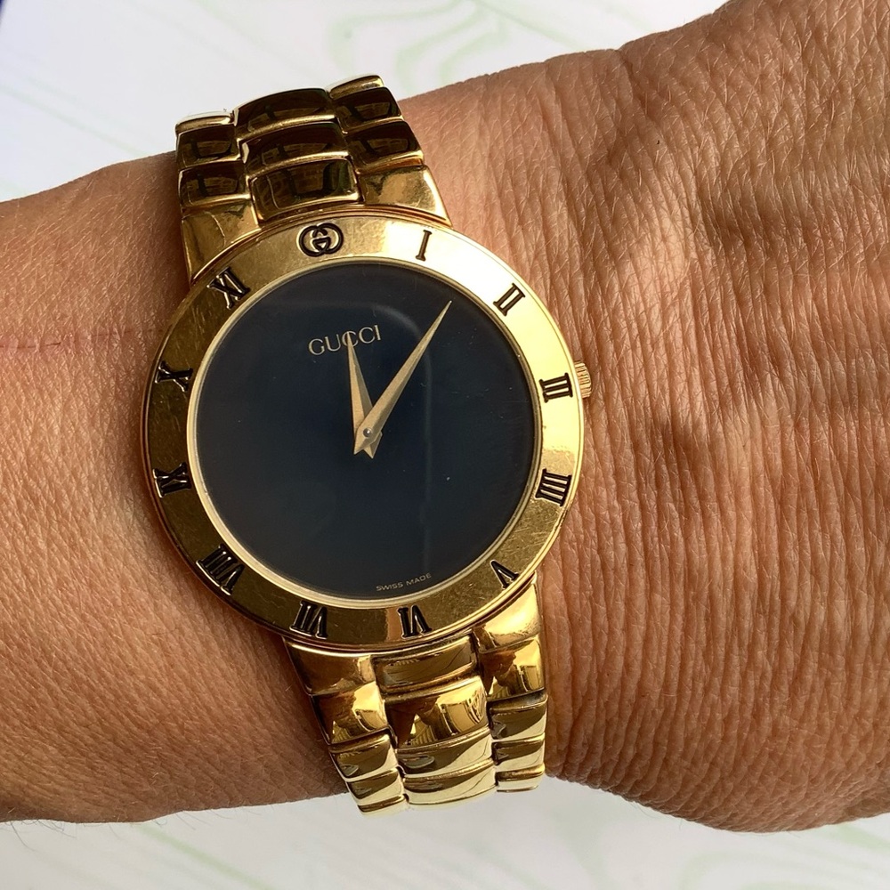 Authentic GUCCI dress watch🌟UNISEX🌟 - Picture 4 of 15